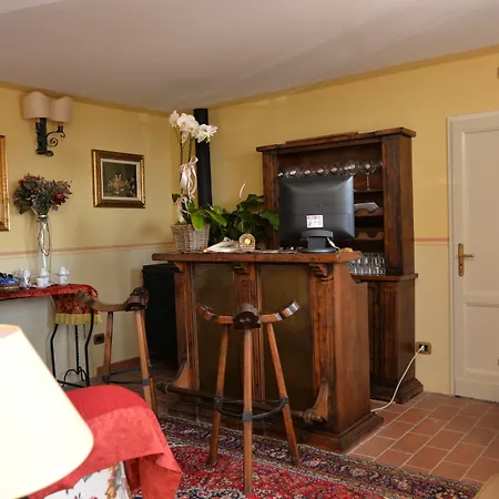 Aura Toscana Boutique